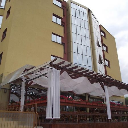 Hotel Flormang 克拉奥华 外观 照片