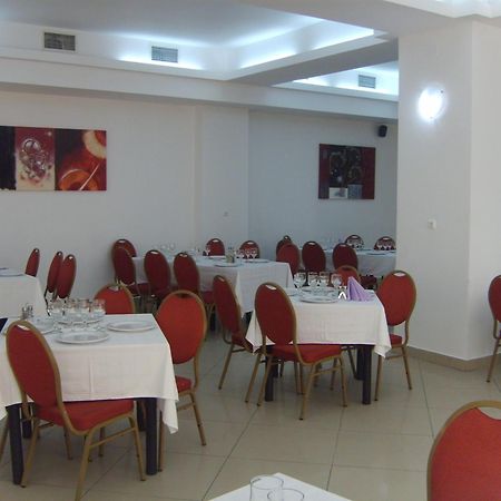 Hotel Flormang 克拉奥华 餐厅 照片