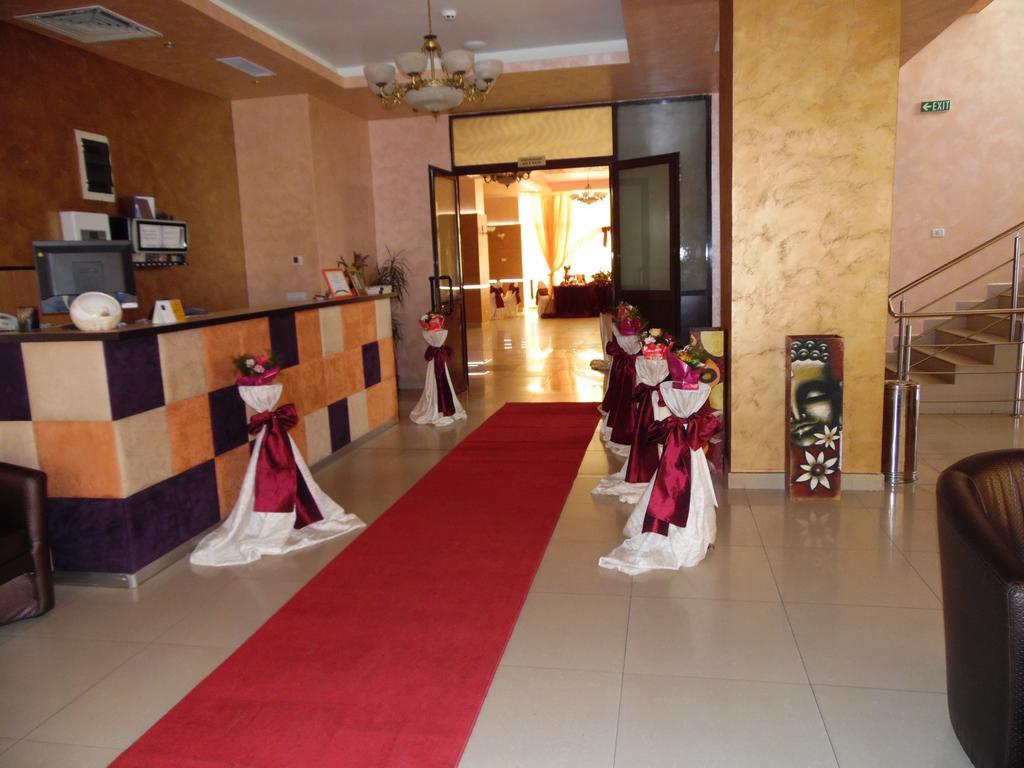 Hotel Flormang 克拉奥华 外观 照片