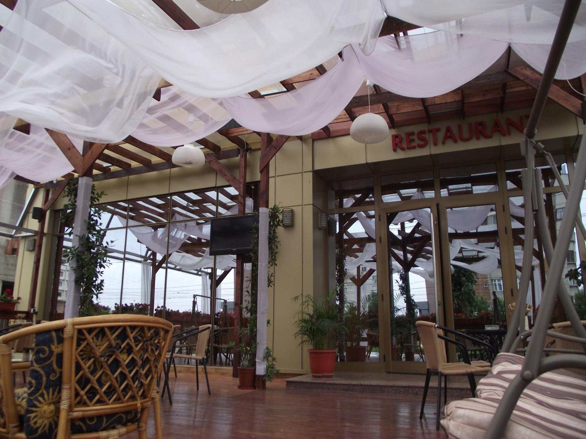 Hotel Flormang 克拉奥华 外观 照片