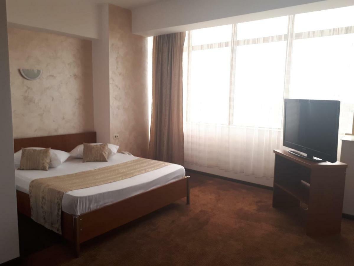 Hotel Flormang 克拉奥华 外观 照片