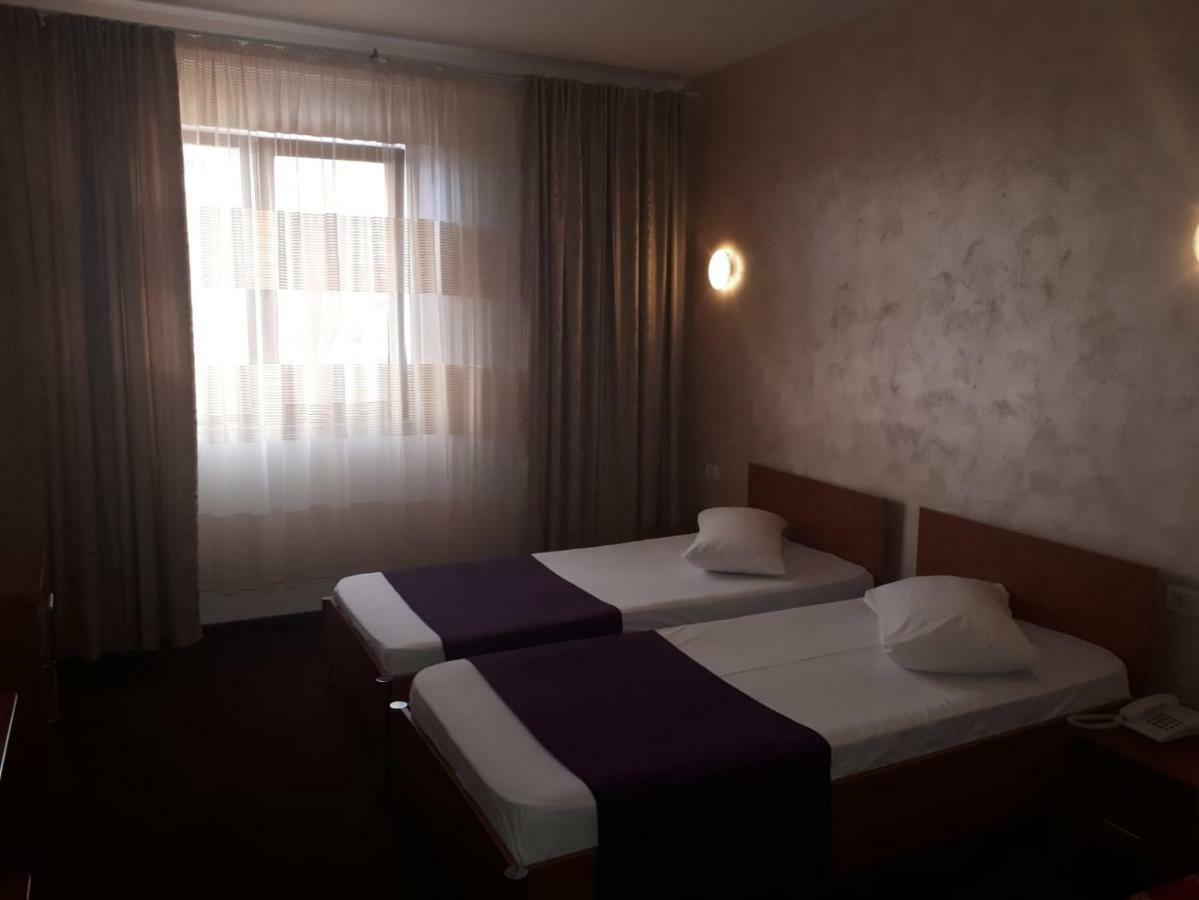 Hotel Flormang 克拉奥华 外观 照片